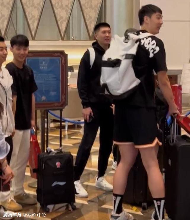 《至暗时刻》曝