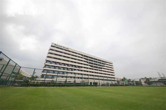 而李威正是王蕰的弟子之一，因此10日、13日两度被约谈后请回。
