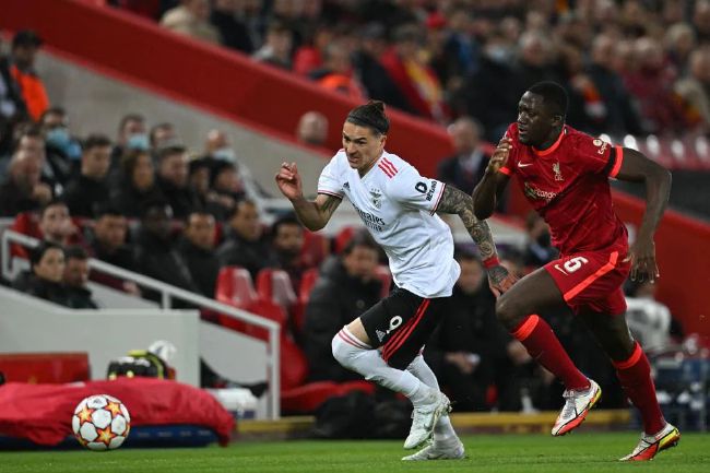 《寻龙诀》剧组写真黄渤逗比 舒淇Baby海滩比美 2015-05-16 法国时间5月16日，电影《寻龙诀》剧组在戛纳海滩上拍摄了一组写真，导演乌尔善携主演陈坤、黄渤、舒淇、AngelaBaby、夏雨亮相，五位戏中的好友拍起写真来走的也是搞笑路线，黄渤更是遭到了所有人的调 金砖五国合拍探索：绘制多边电影合作的新版图 2017-06-27 作为今年金砖会晤的东道主，中国在成都举办了金砖国家电影节，期间正式发布了《金砖国家电影合作拍摄2017-2021年计划》，将在未来五年每年推出一部金砖国家合拍电影，这也是金砖五国在政治、经济、体育 上一页12345...99下一页 | | | | | | 电影频道节目中心官方网站