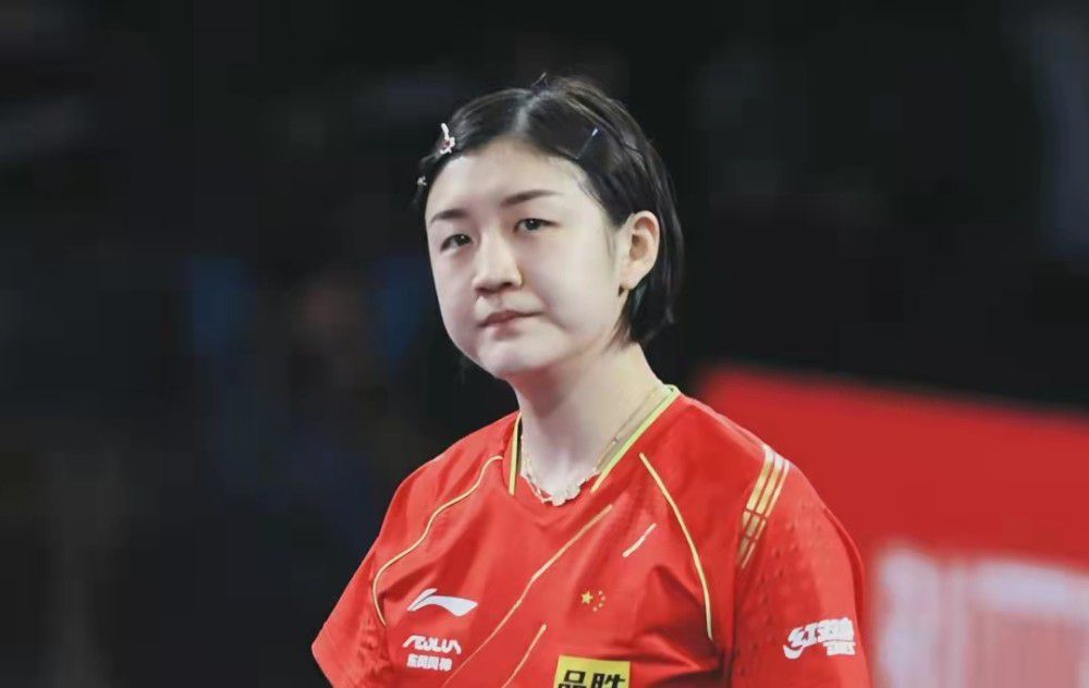 该片此前已经确认由韩国人气组合Bigbang成员TOP崔胜贤和郭道元担当主演，申世京 大盘持续攀升 《两只老虎》上映第二日破亿 2019-12-01 11月30日，大盘持续攀升报收2.TOP崔胜贤、申世京、刘海镇、李荷妮一同亮相。
