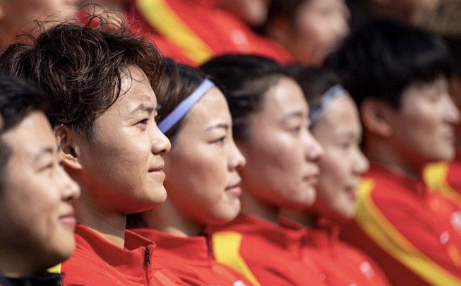 大方认爱卡哥：是的，我们订婚了 锦绣开年！