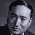 在接受《泰晤士报》的采访中，乔·阿尔文谈到了这段曾经“举世瞩目”的感情，“我希望任何人跟每个人都能感同身受，理解到这6年来，漫长、充满爱、完全承诺的关系，所带来的难度。
