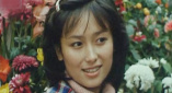 海报上，一把手枪赫然中央，从枪口徐徐冒出的白烟可以判断，子弹早已射 谍战片《一号目标》曝光主题海报 蒋勤勤复出 2014-05-13 由陈国富策划监制，蒋勤勤、刘小锋、孙茜、张瑶等主演的谍战大片《一号目标》将于5月23日上映。