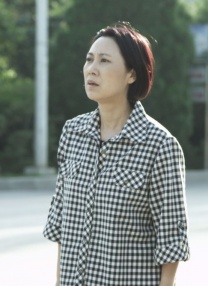 主演《八部半》《西部往事》 2025-09-24 当地时间9月23日，意大利著名女演员克劳迪娅·卡汀娜在法国家中去世，享年87岁。